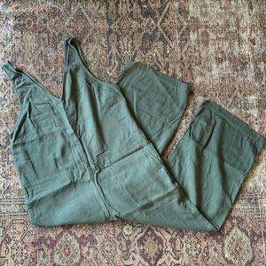 Sleeveless Linen Jumpsuit